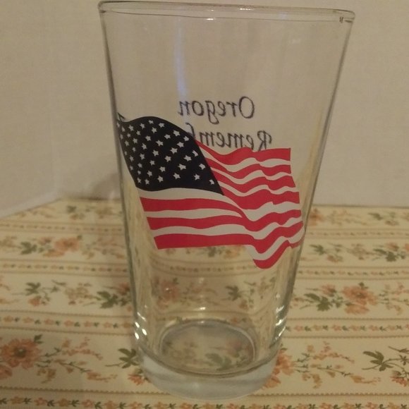 Unbranded Other - Oregon remembers 9/11 glass tumbler